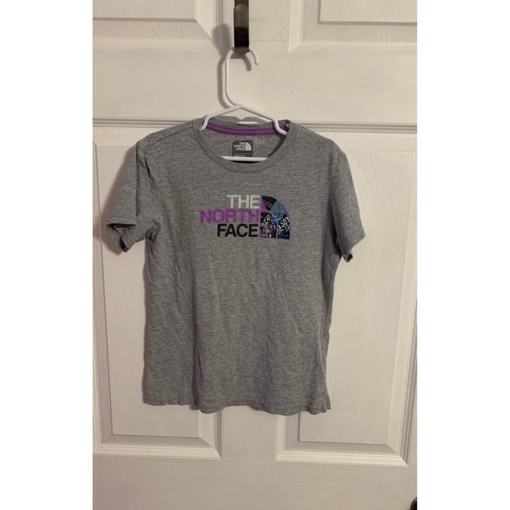 The North Face T-Shirt. Size S (7-8).